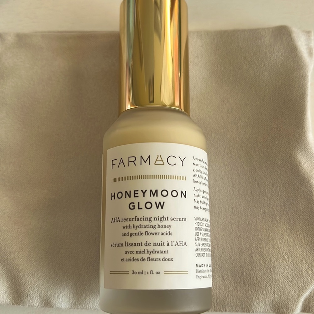 Farmacy Honeymoon Glow night serum